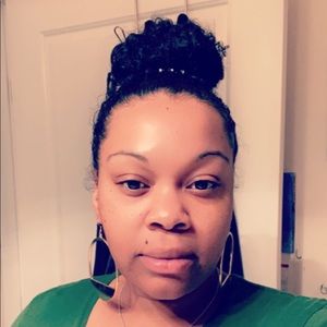 Meet your Posher, Erica